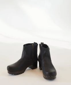 No.6 Shoes 5" Leather Clog Buckle Boot On Mid Tread Black