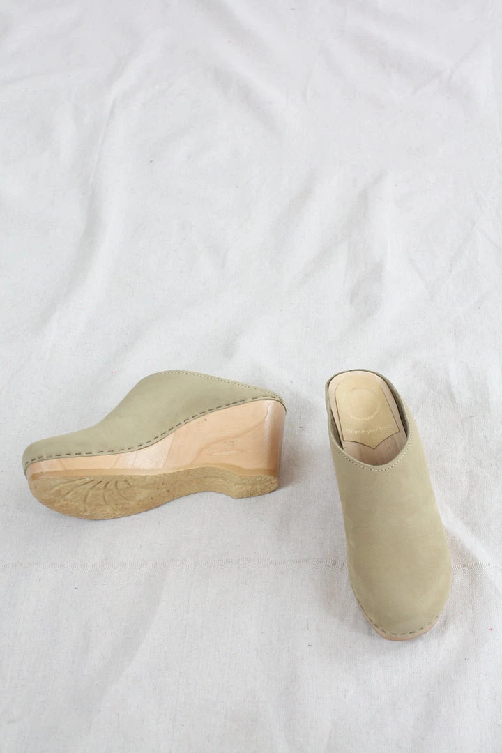 No.6 New School Clog On Wedge Celery 4 No.6 New School Clog On Wedge Celery