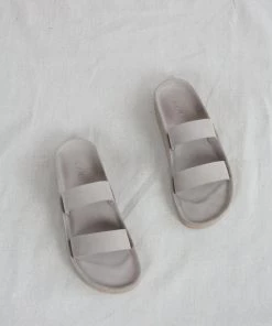 Lauren Manoogian Raw Band Sandal Gris