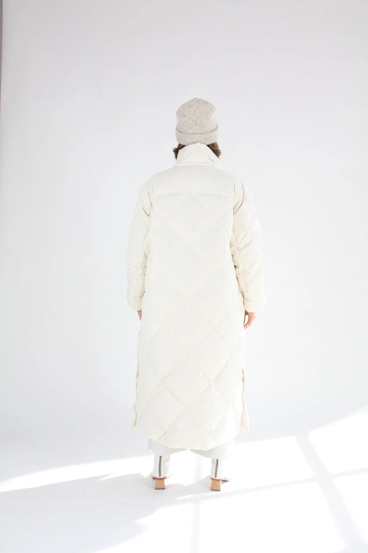 Rodebjer Agapita Down Jacket Chalk White Outerwear 6 Rodebjer Agapita Down Jacket Chalk White Outerwear