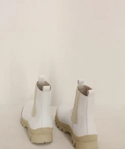 Nomia Kai Boot White/Beige