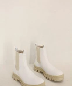 Nomia Kai Boot White/Beige