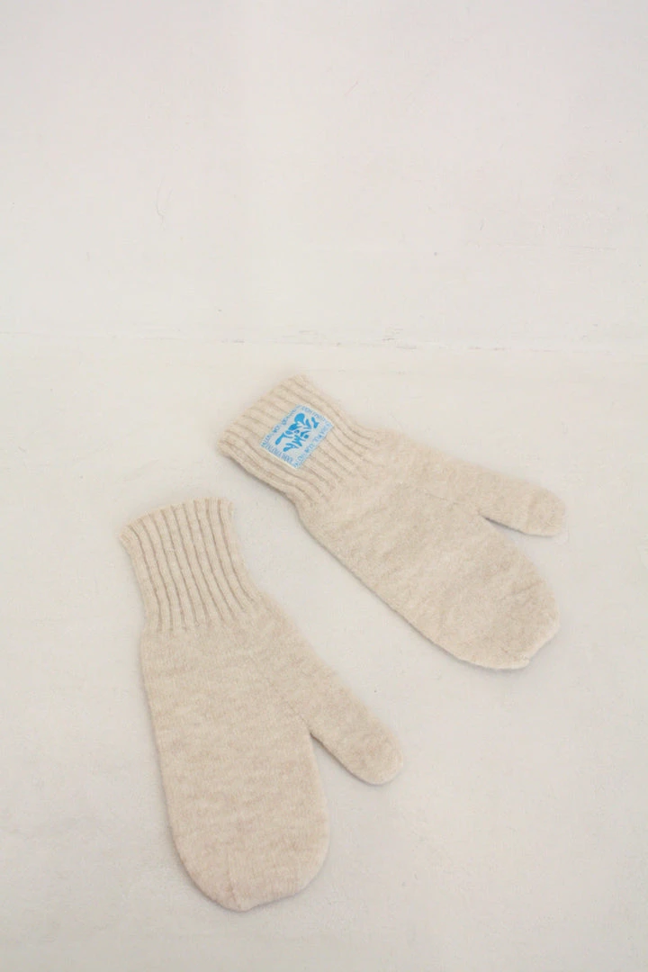 Paloma Wool Sale Kala Mitten Ecru 3 Paloma Wool Sale Kala Mitten Ecru