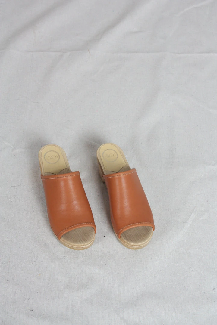 No.6 Daria Clog On Mid Heel Caramel 3 No.6 Daria Clog On Mid Heel Caramel