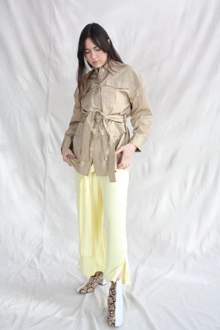 Rodebjer New Arrivals Luci Nylon Jacket Smoky Taupe 4 Rodebjer New Arrivals Luci Nylon Jacket Smoky Taupe